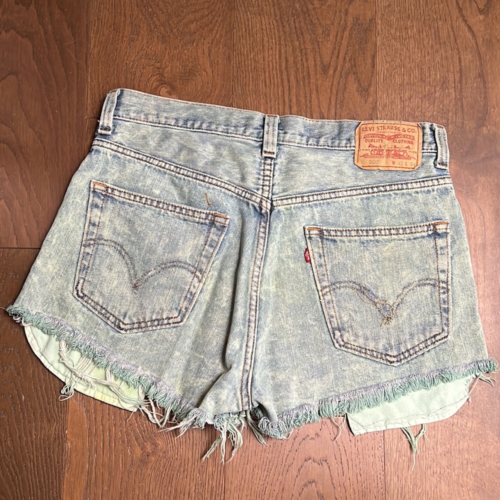 LEVIS 505 Acid Washed Distressed Jean Shorts SZ 33x44